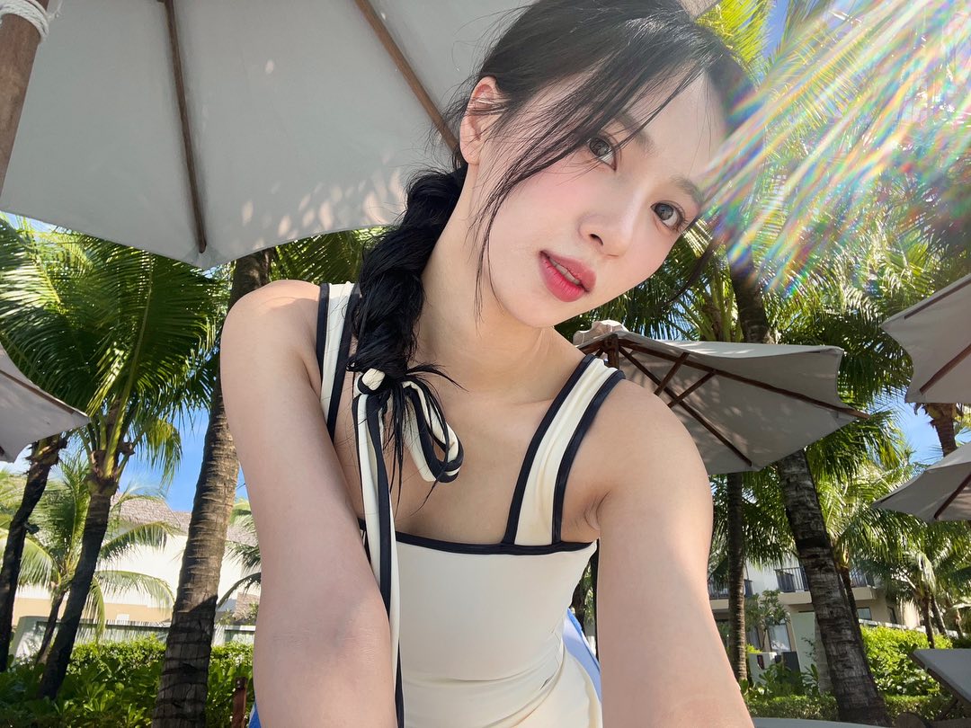 [#지원 #JIWON] 추석 잘 보내요💦🫧🤍

#CherryBullet #체리블렛