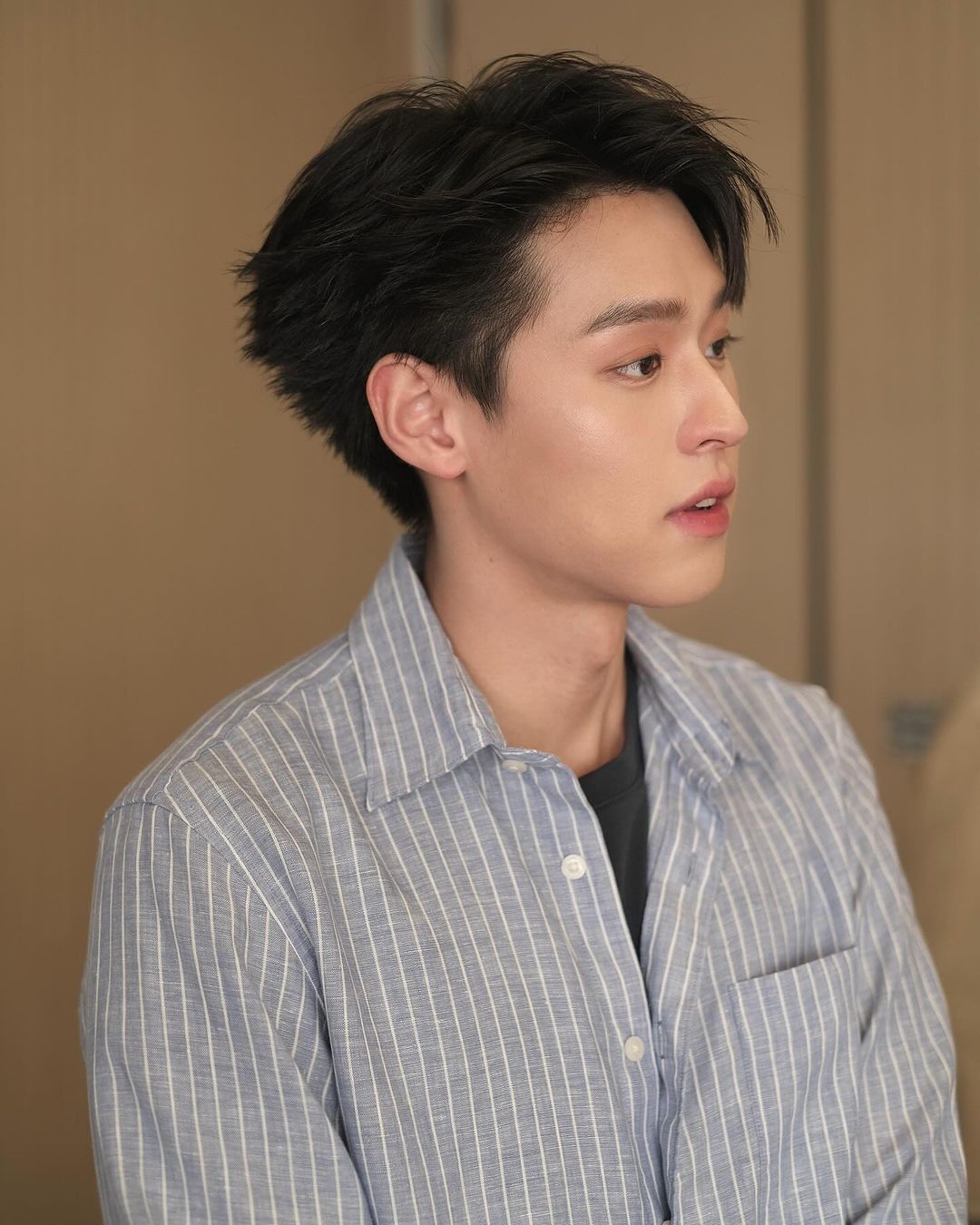 240130 @bbillkin #UNIQLO2024SS  相關更新
cr. @palmpampass 

清爽🩶🩶🩶

#BKPP #bbilkin #billkin 
#ppbillkin #billkinpp
#BillkinEntertainment
#bkpptheseries 
#bkppproject 
#itoldsunsetaboutyou 
#ipromisedyouthemoon
#บิวกิ้น #บิวกิ้นพุฒิพงศ์ 
#บิวกิ้นพีพี #บกพพ #บิวกิ้นพีพี 
#แปลรักฉันด้วยใจเธอ
#แปลรักฉันด้วยใจเธอpart2 
#以你的心詮釋我的愛
#以你的心詮釋我的愛