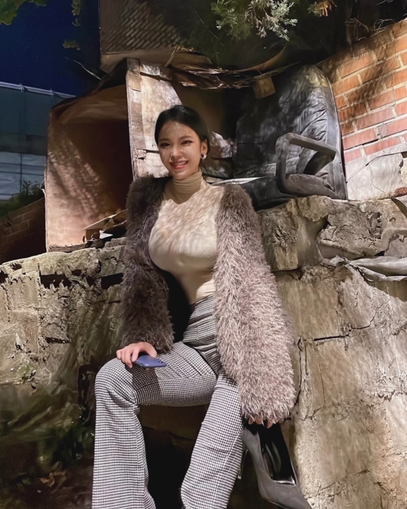 요즘 나 기분이 오락가락 ^-^*
덕분에 친구들이 고생이많지만
더 고생해🫶🏻