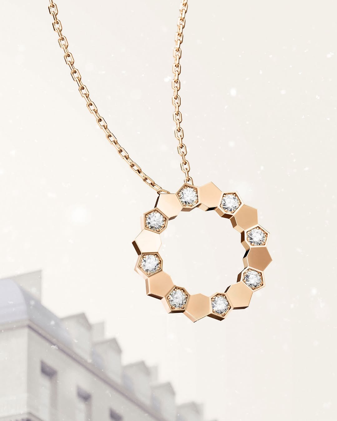 Through Parisian streets, a secret shines.
The rose gold Bee de Chaumet necklace captures light and wonder.

chaumet.com

#ChaumetCelebrates #BeedeChaumet #Chaumet