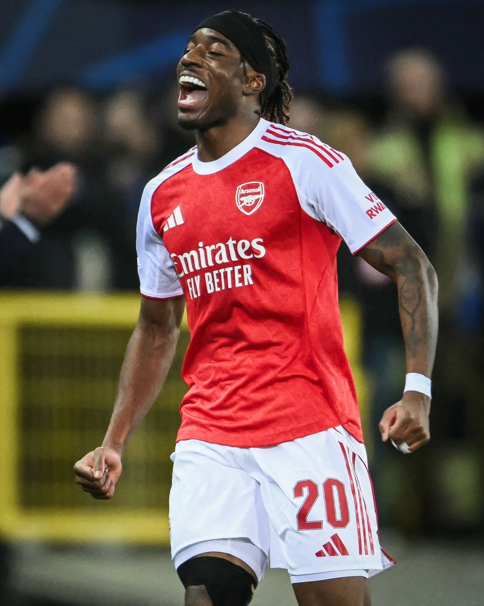 Noni Madueke with an absolute rocket to give Arsenal the lead over Club Brugge 🚀