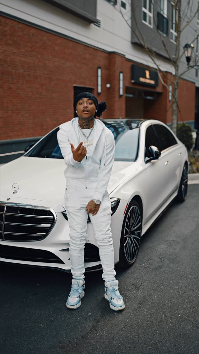 Help Me, I Could Put U LV🤍💼