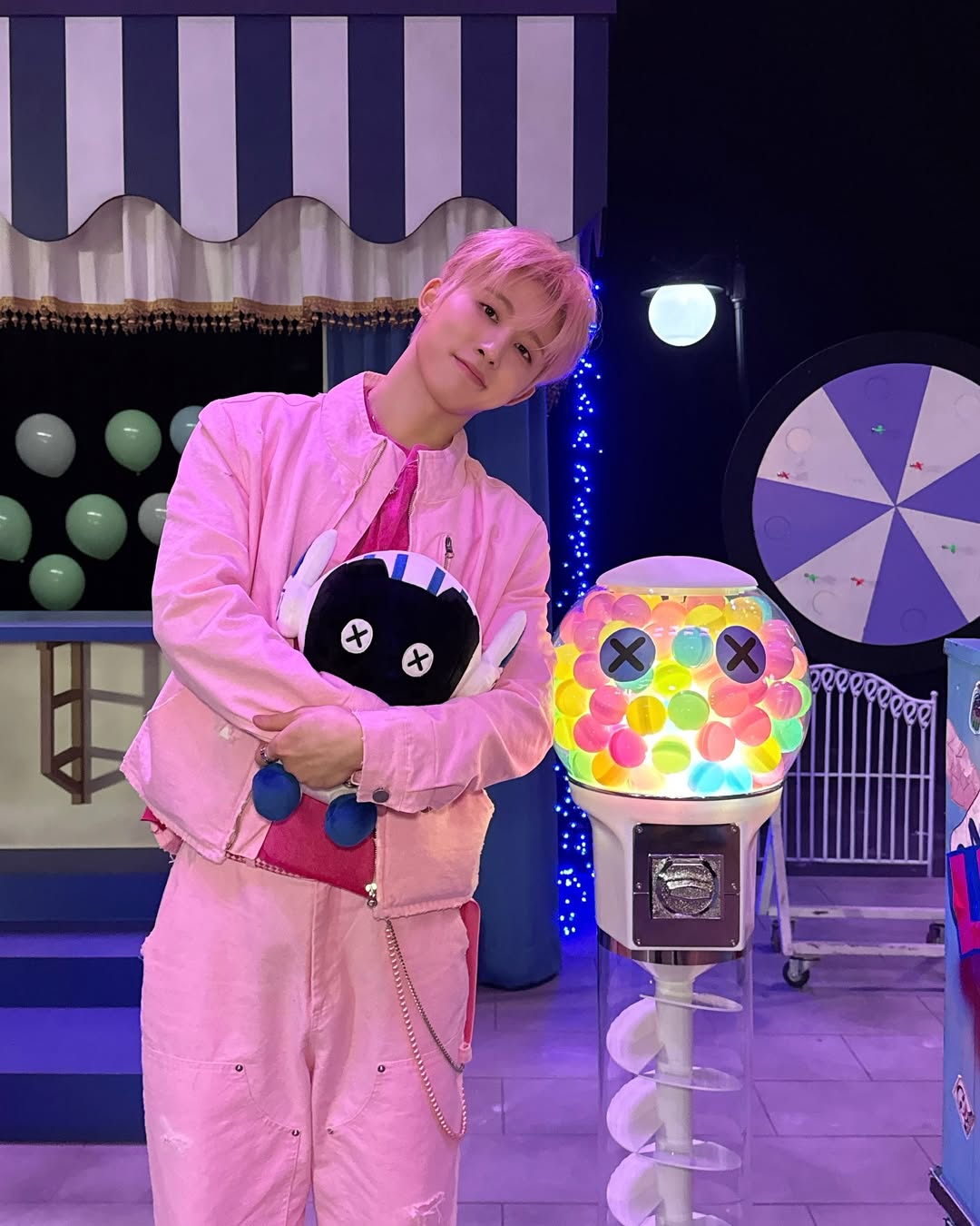 오래 기다리셨습니다🙏 
사실 제가 제일 오래 기다렸습니다 
3집입니다 즐겨주세요🌝