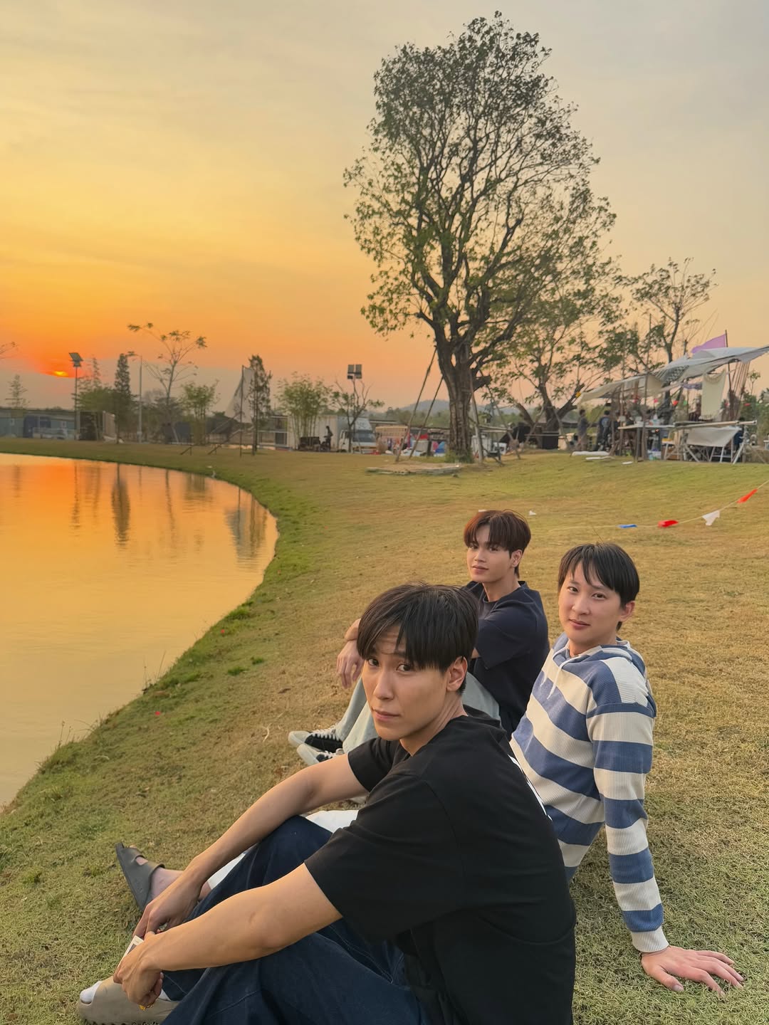 รูปมันเด้งมาวันขายบัตรจูมาร์ค fancon พอดี คิดถึงแก๊งสายรหัสแหะ