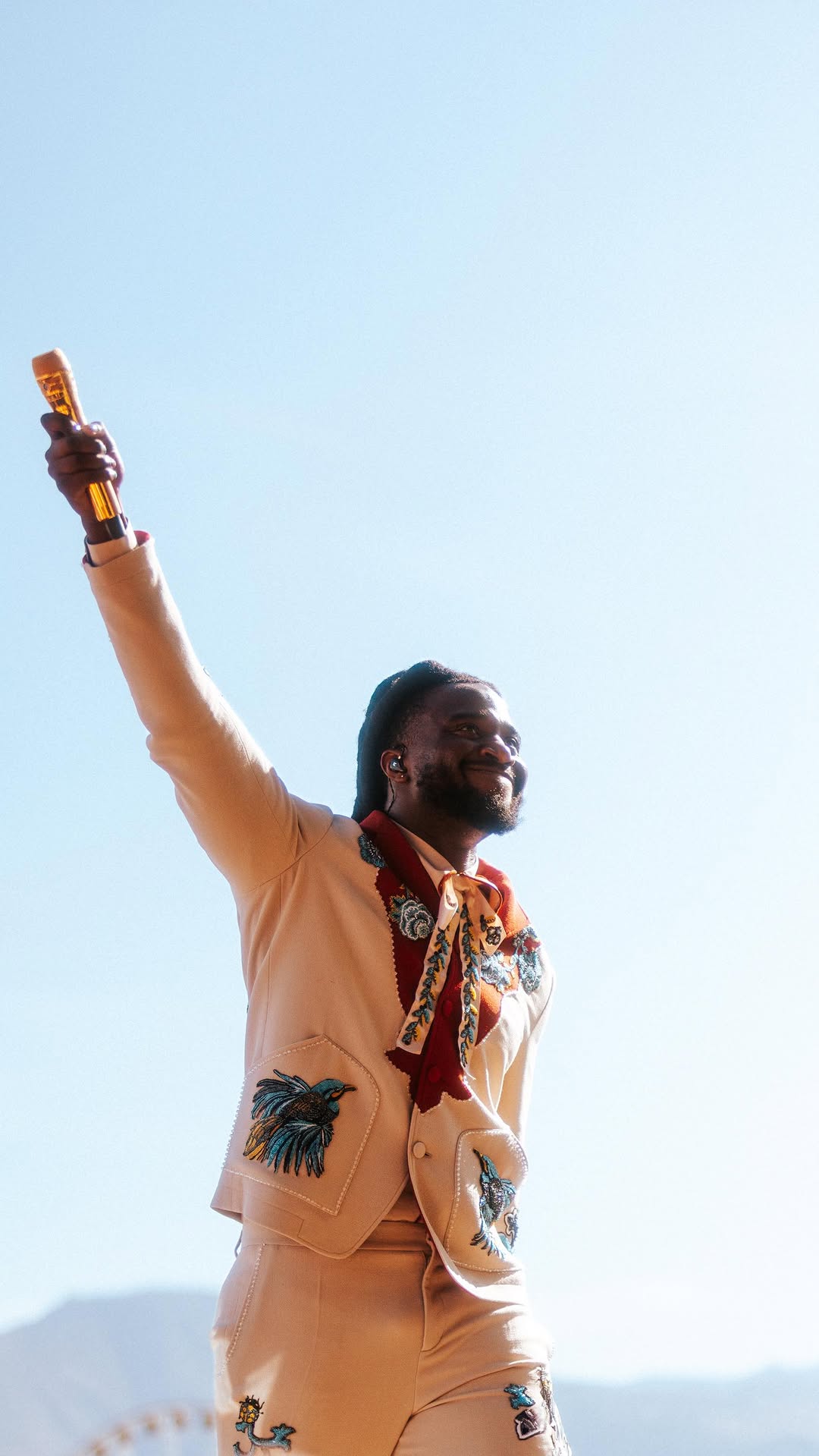 In Episode 1 of ARRIVAL, Shaboozey opens up about the stories behind his sound, and the build-up to Coachella and Stagecoach. Now streaming on the Coachella YouTube channel. Produced by MGX Creative.