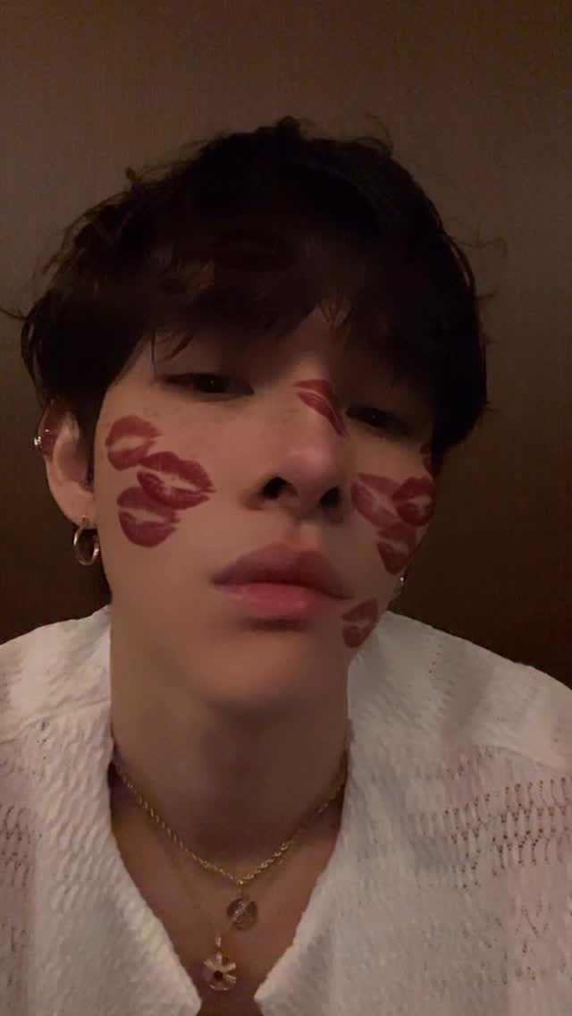 I like my hair today (p.s. kiss filter💋)