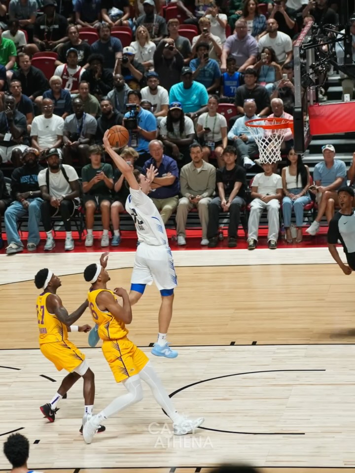 @cooper_flagg vs @bronny matchup was exciting! Bronny starting off the game with buckets 💨& cooper starting off with a big dunk 🏀 check out some shots 📸