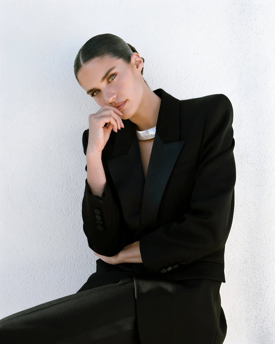 For @wwd shot by @dandoperalski 
Hair: @hairbyruslan 
Makeup: @dianebuzzetta 
Stylist: @emmajademorrison 
Hotel: @lermitagebh