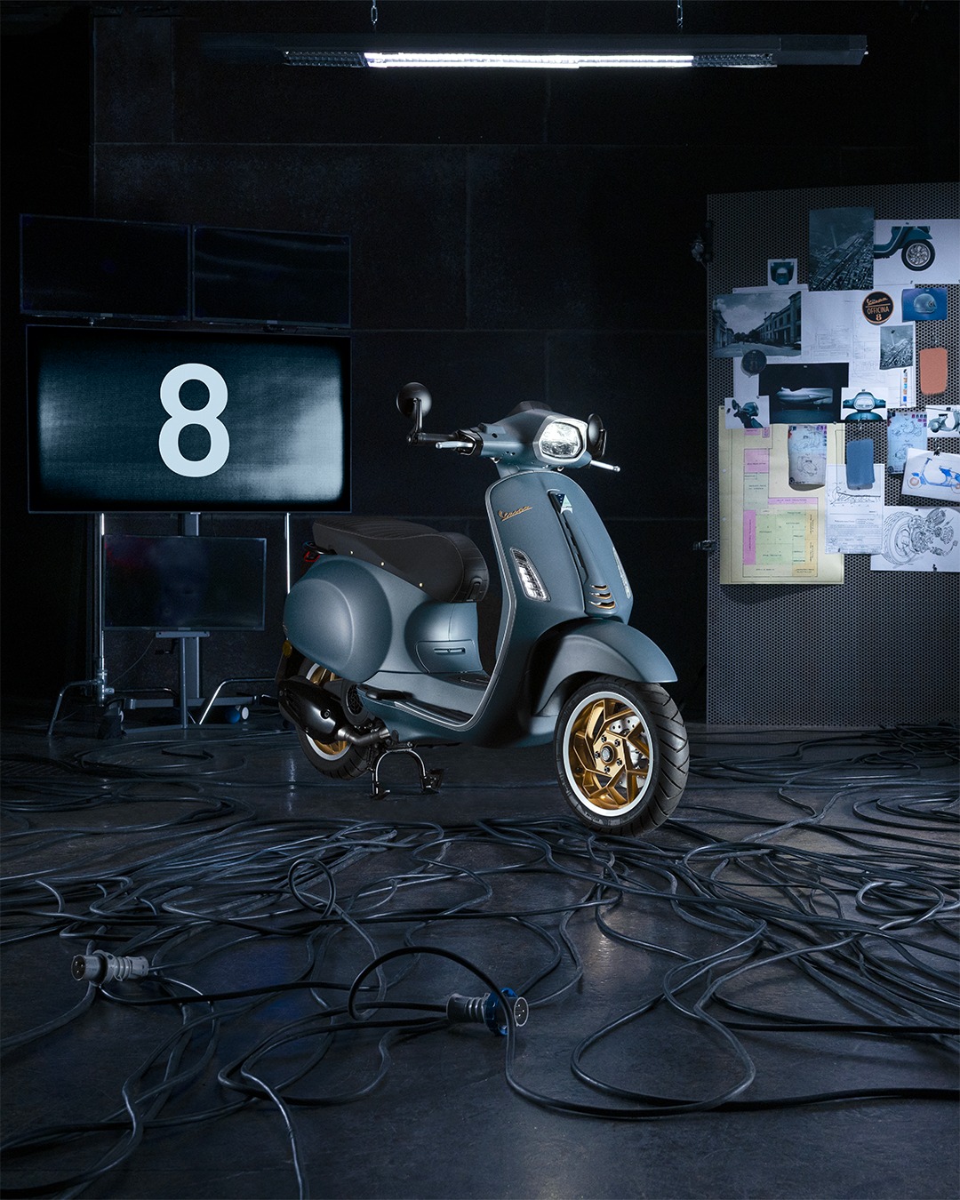 Timeless soul, contemporary spirit. #VespaOfficina8 #VespaSprint #Vespa

Heads up! The SPRINT version of the Vespa Officina 8 is only available in selected APAC regions. Availability depends on your country or region—check your local Vespa website to see if it’s officially on sale where you are!