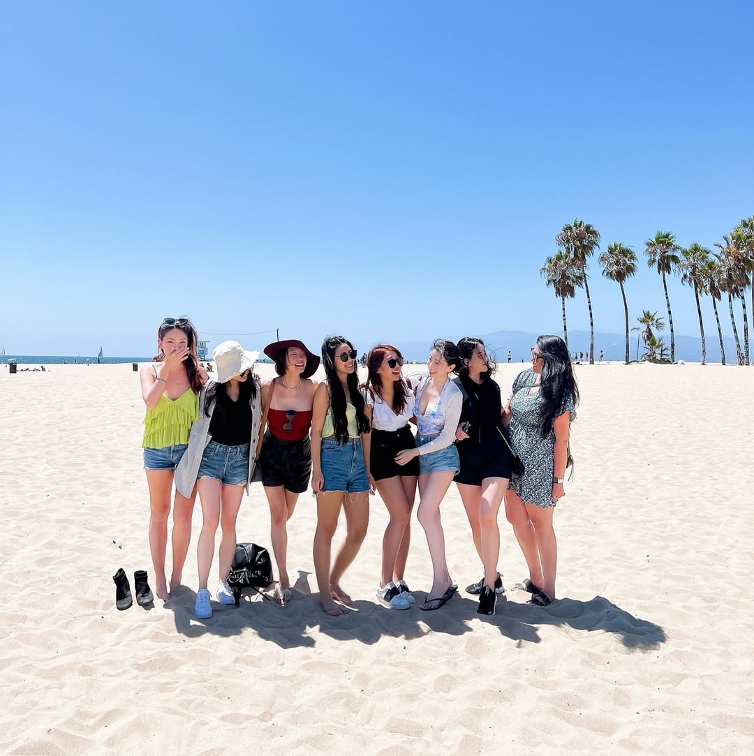 happy birthday mamachu 🩵 🌴 ☀️