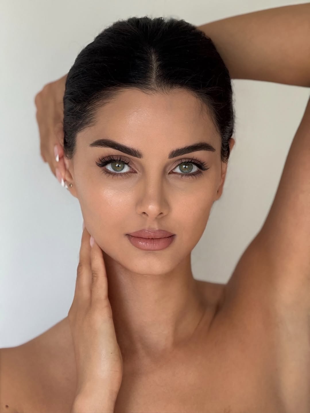 Huge thank you to my beauty consultant @drfadinasr for keeping my skin flawless and radiant. You’re truly the best!