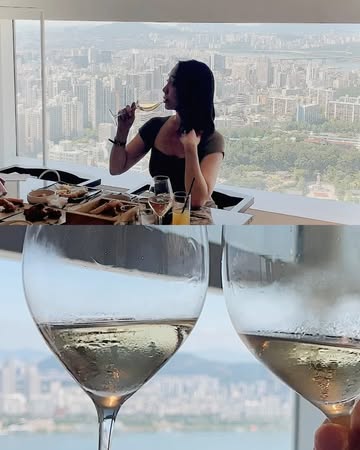 #초대 대한민국 최고가 뷔페 삼성동 #크랩52 가 
최근 리뉴얼을 마치고 새롭게 문을 열었어요.

이전보다 한 접시 한 접시의 완성도가 높아졌는데요,
트롤리 시스템을 도입해 
웰컴 메뉴와 셰프가 준비한 요리를 테이블로 서빙해 주고,
한우 로스구이는 원하는 부위를 말하면 바로 조리해 가져다줍니다.

과일, 디저트, 음료, 일부 주문 메뉴는 섹션에서 직접 선택할 수 있어요.
해산물 코너에는 랍스터, 사시미, 성게알, 캐비어, 도화새우 등 다양한 음식이 준비되어 있고 비주얼부터 신선함이 느껴져요.

52층에서 바라보는 서울 전경은 이곳의 시그니처.
맑은 낮에는 탁 트인 뷰가, 해 질 무렵엔 노을이, 
밤에는 야경이 분위기를 완성합니다.
와인잔에 비치는 불빛까지 한 장면 한 장면이 그림 같아요. 

뷔페의 자유로움과 코스 다이닝의 흐름을 동시에 즐길 수 있는 곳.
기념일이나 특별한 날, 
조금 여유롭게 식사하고 싶은 분들에게 추천합니다.

✔️ 1인 $200
✔️ 이용 시간 3시간
✔️ 주차 3시간 무료
✔️ 예약: 네이버, 캐치테이블

@crab52_official
#삼성동맛집 #서울뷔페 #서울맛집