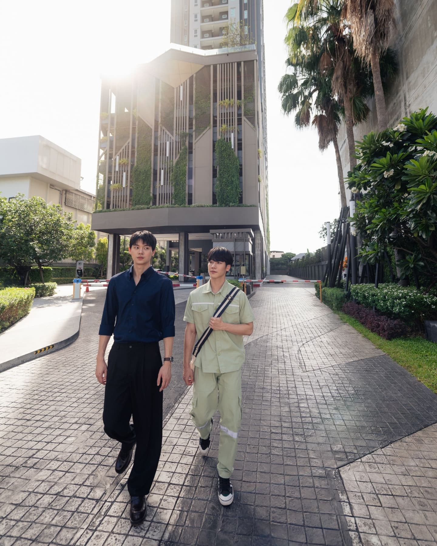 ฟ้าครามสดใสหัวใจที่งดงาม อันนั้นบอดี้สแลม แต่ศุภาลัย เวอเรนด้า สุขุมวิท 117 ราคาพิเศษ 1.69 ล้าน*
จองสบายๆ 999.- ก็ได้ห้องพร้อมอยู่
คอนโดบนสุขุมวิท ใกล้ BTS ปู่เจ้า

#ดอกนีออนรอรักxSupalai #SUPALAI #QualityBeginsInside #yinyin_anw #warwanarat