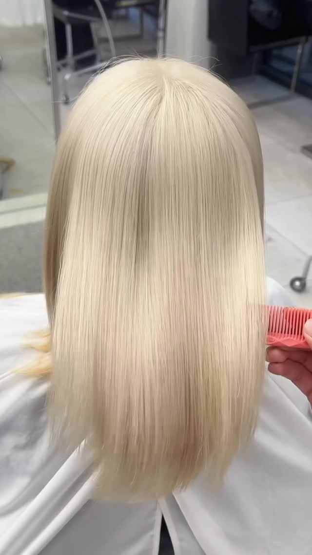 -
@__ycxrinn_ 

채린 선생님의 섬〰️세한 #레드빼기 후 #백금발 -🤍

잘못된 탈색 작업은
큰 손상으로 이어지기에

보다 전문적인 시술이 필요해요-!

많은 경험을 통해 얻은 노하우로
개인에게 꼭 맞는 맞춤 시술로 
완벽한 디자인 선물 해드릴거에요🤍

채린 선생님과 함께해요😋🤍

All you need is kiae
#키에윤채린

#블랙빼기 #탈색맛집 #탈색추천 #탈색염색 #탈색이벤트 #한남동미용실