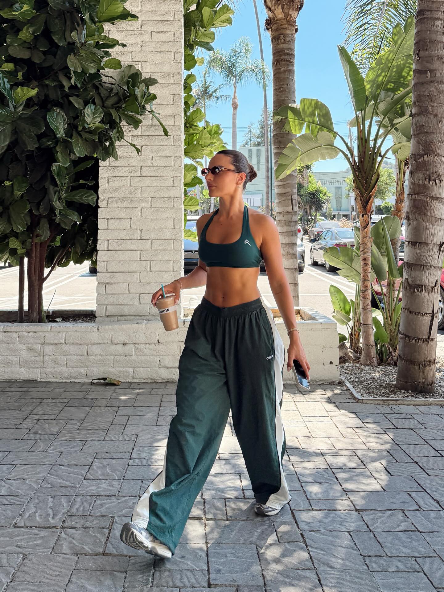 Fit so good that of course it’s @oneractive these woven pants are coming soon. 🤍