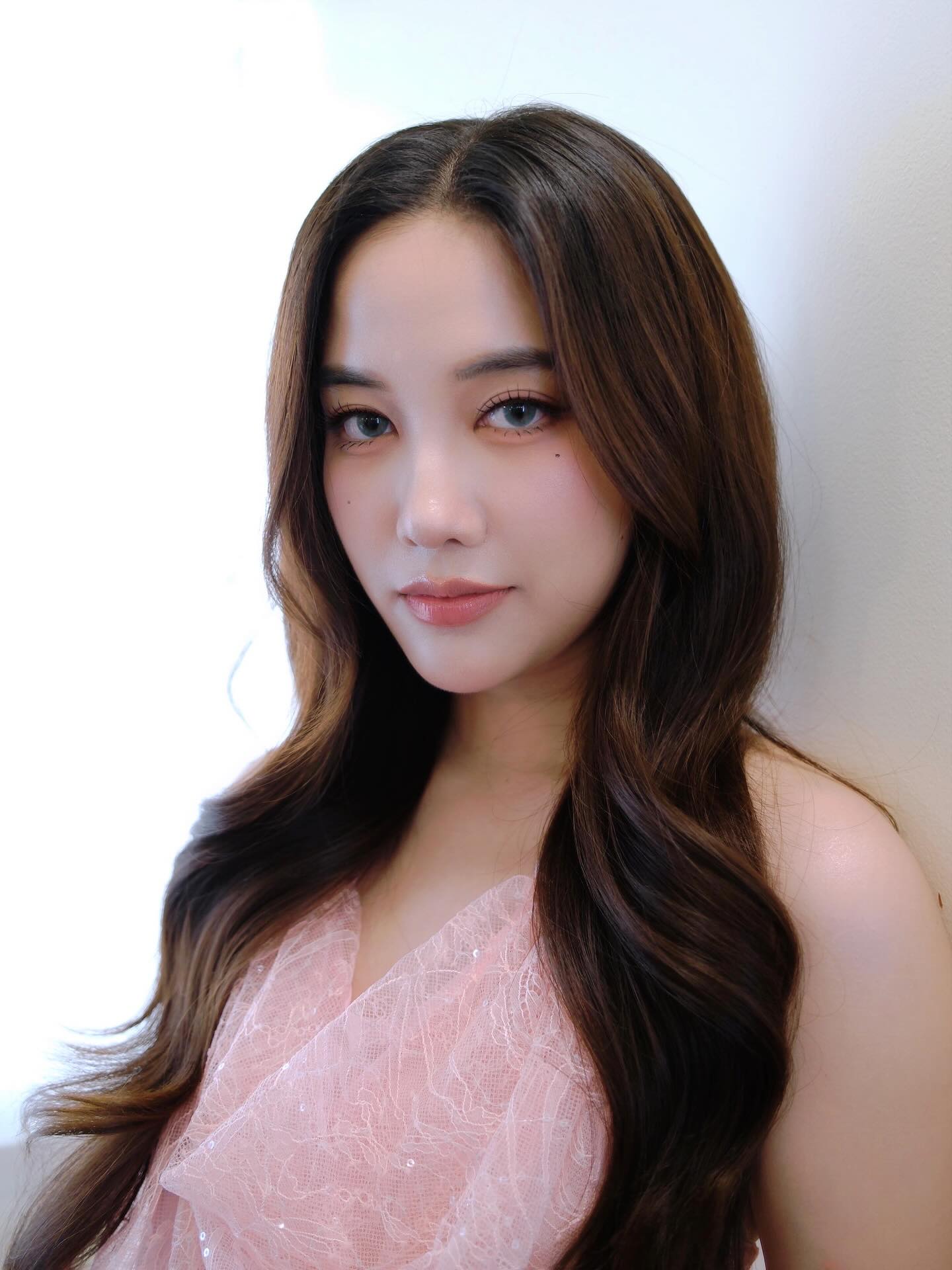 @srchafreen 

#srchafreen 
#tispkymakeup 
#ทำผมกับพี่ลูกไอซ์