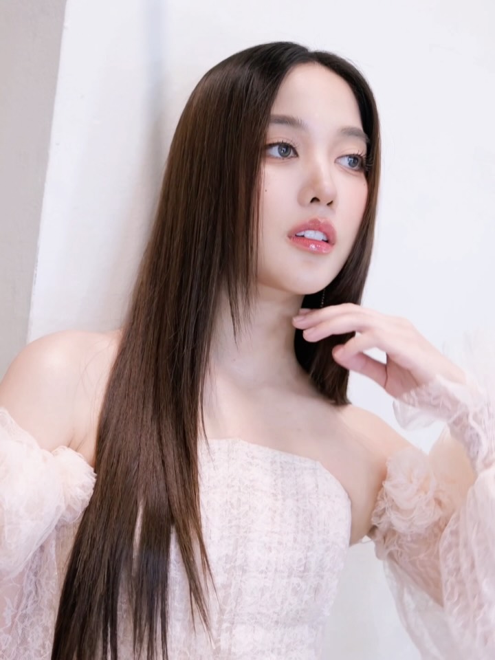 @srchafreen 

#srchafreen 
#tispkymakeup 
#ทำผมกับพี่ลูกไอซ์