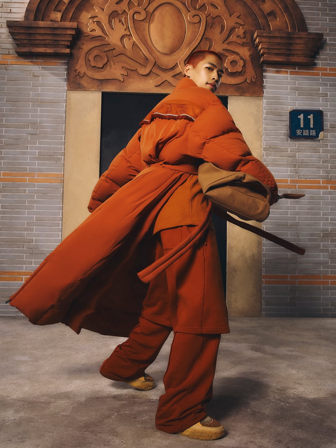 Hélà Season 2 is a global exploration of fashion’s influences, merging utility with style to reflect @kyrieirving’s world beyond the court from NY, to Shanghai and Paris alike. Shaped by three guiding pillars: Resilience, Provision, and Metamorphosis and a color palette grounding the collection in three hues: Earthen Clay, Ember Orange, and Feather Blue— each echoing a pillar and reinforcing the collection’s vision of adaptability, purpose, and enduring style 🤞🏾