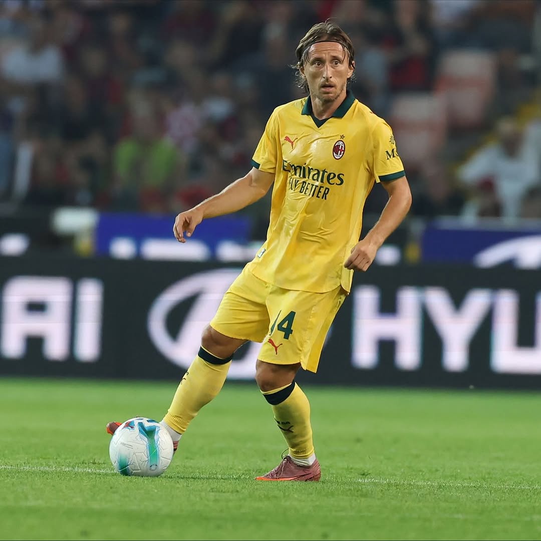 Grande partita della squadra! ⚽️💪🏻🙏🏻
ForzaMilan ❤️🖤