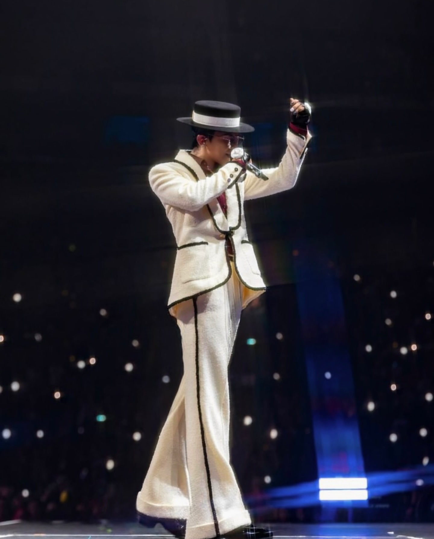 Übermensch in Paris👨‍🎤