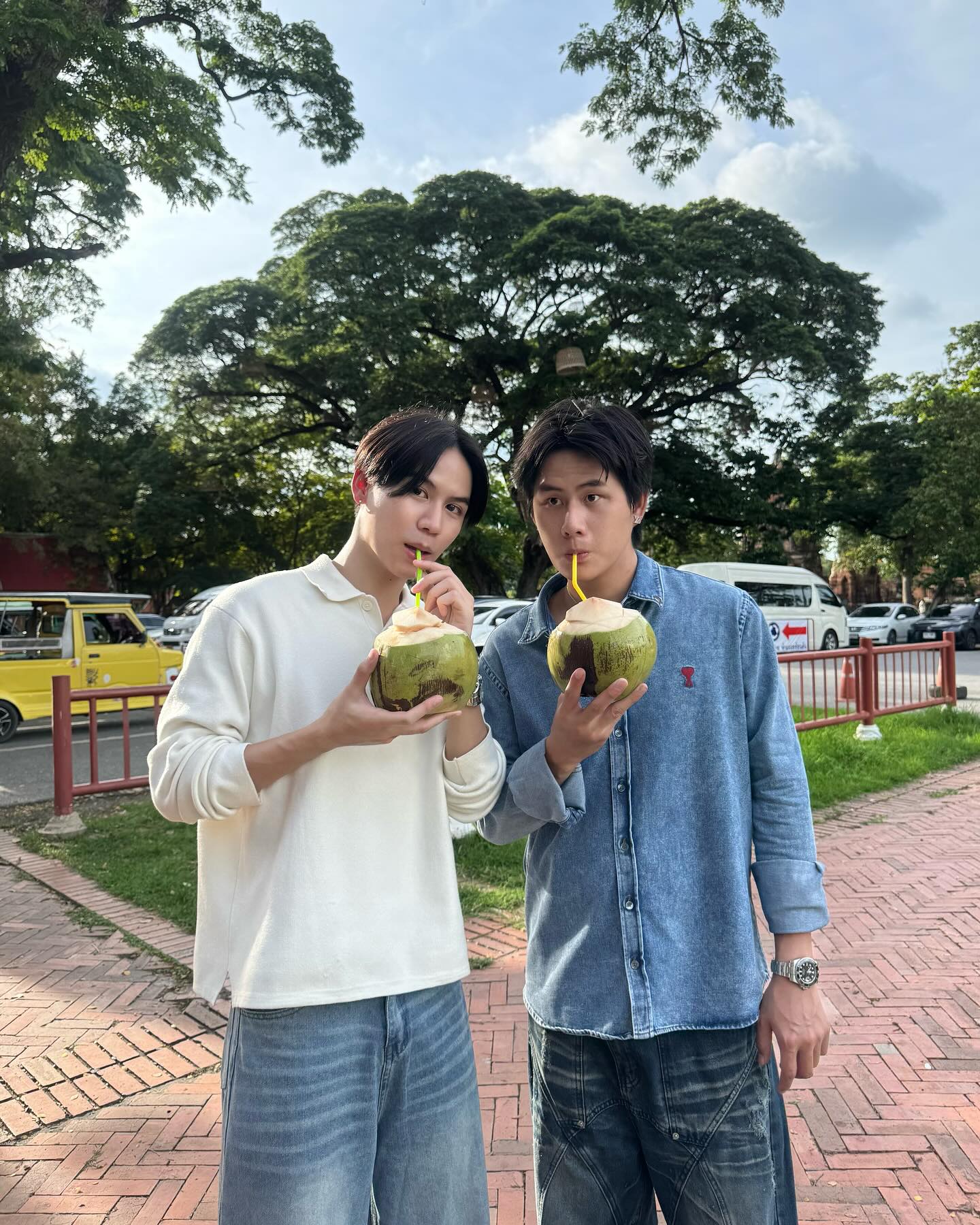 พาเพื่อนมาเที่ยวบ้าน 🏡