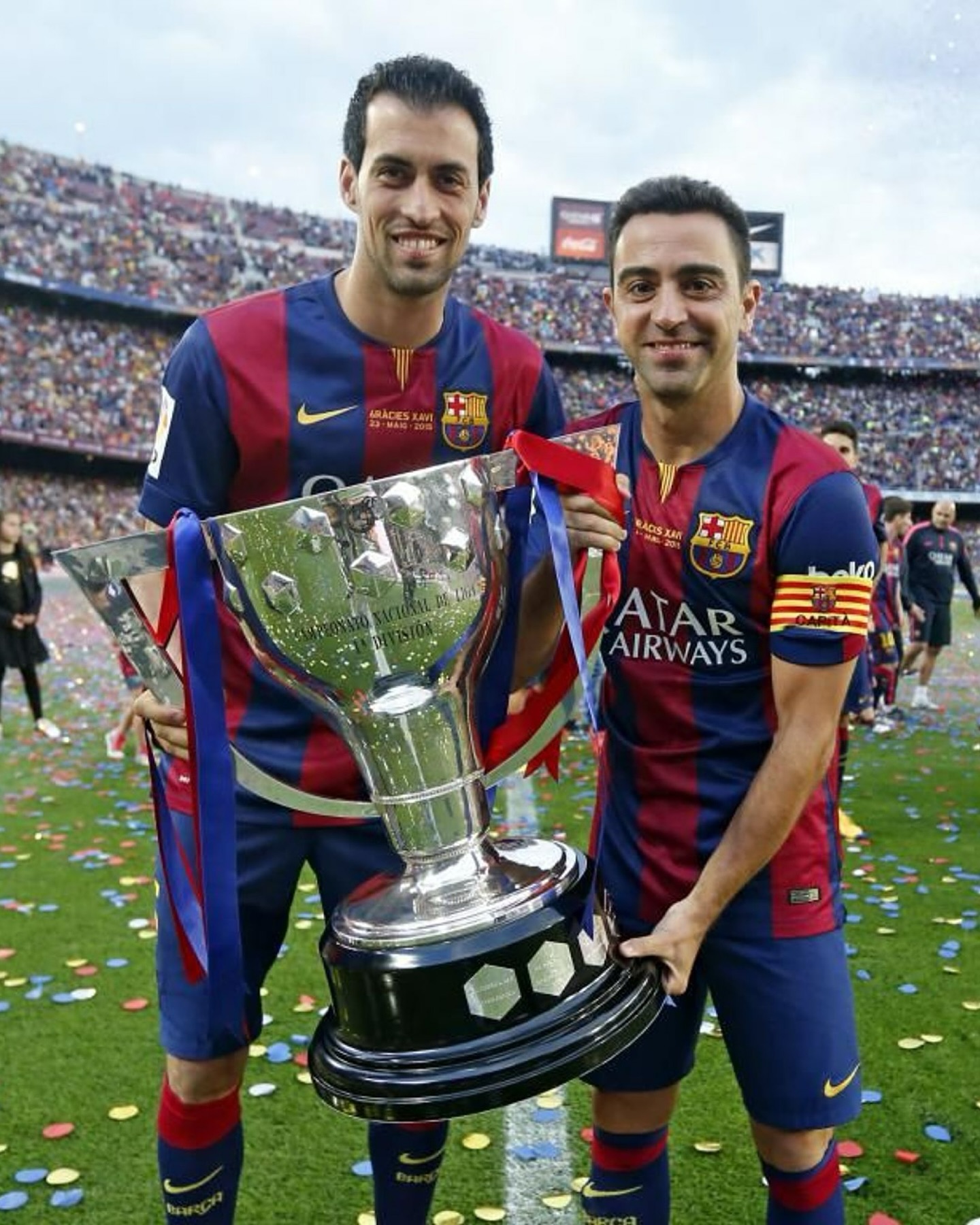 Busi, has sido el mejor centrocampista defensivo que han visto mis ojos.
Ha sido un auténtico privilegio compartir tantos años contigo y sentir siempre esa seguridad al tenerte cerca en el campo.
Me siento orgulloso de tu amistad.

Muchas felicidades por una carrera llena de humildad, trabajo y un compromiso intachable.
Dejas una huella imborrable y un listón tan alto que será difícil de superar.

Te deseo mucha suerte en tu nueva etapa y que disfrutes de la maravillosa familia que tienes.

Te quiero mucho, maki 🥰❤️⚽️
@5sergiob