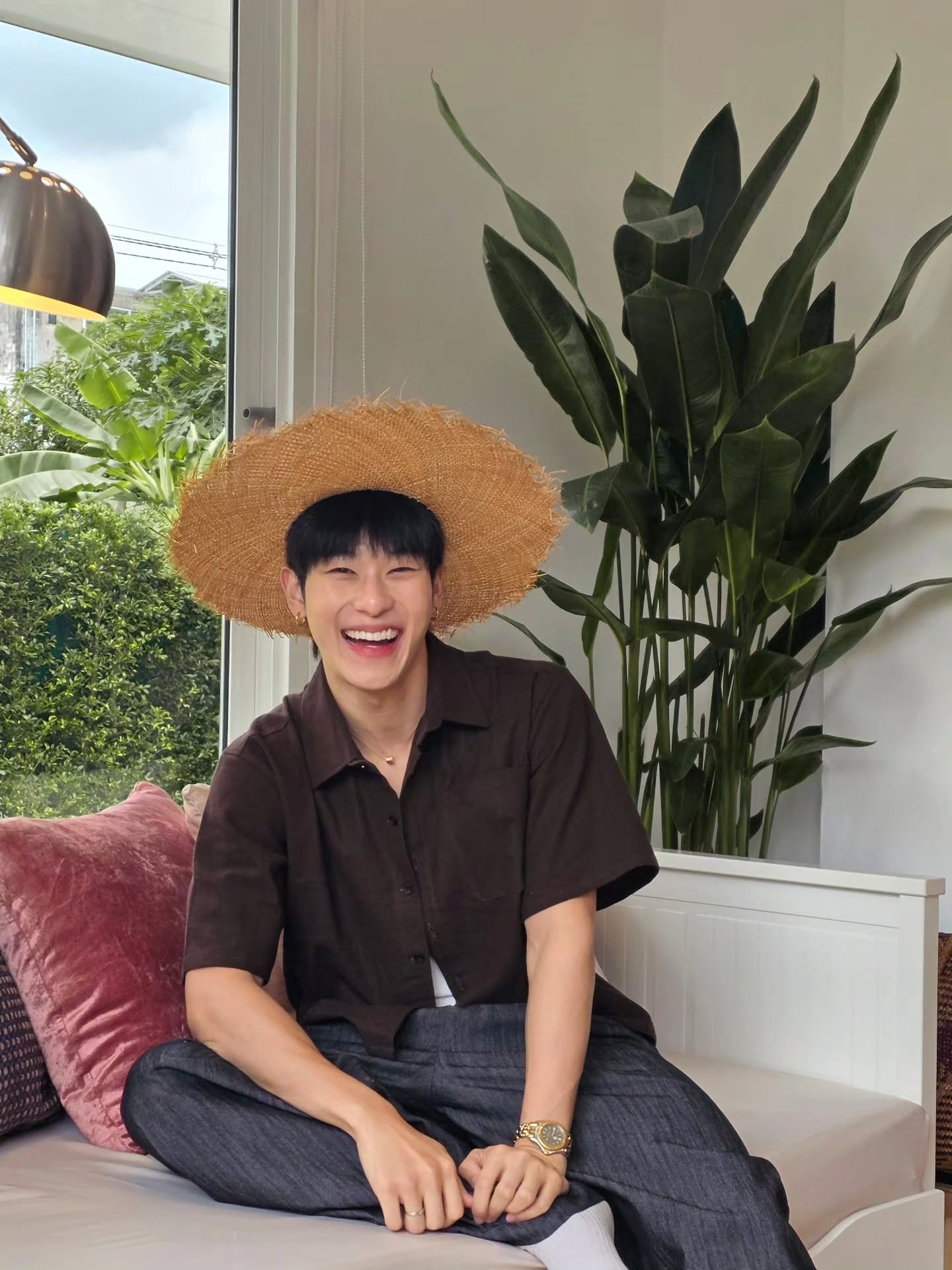 นั่งรอวันเสาร์ 😚