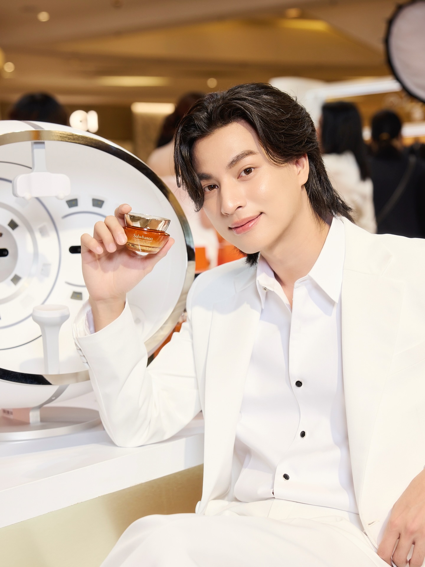 Secret to Longevity Powered by Ginseng 🧡

#Sulwhasoo @sulwhasoo.official
#SkinLongevity #SulwhasooThailand
@sulwhasoo_Thailand.official
#LongevitypoweredbyGinseng
#ConcentratedGinsengRejuvenatingCream
#CGRpopupxGulf #SulwhasooxGulf