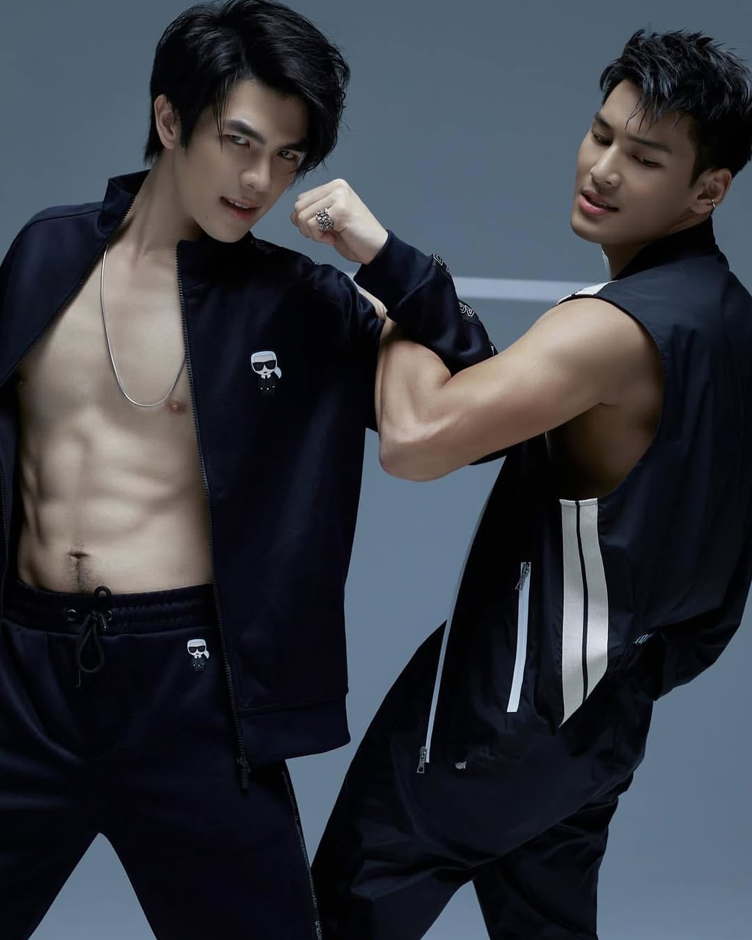 ,,, กาลครั้งหนึ่ง @apo555 ,,,

🤣🤣👊👊☯️☯️