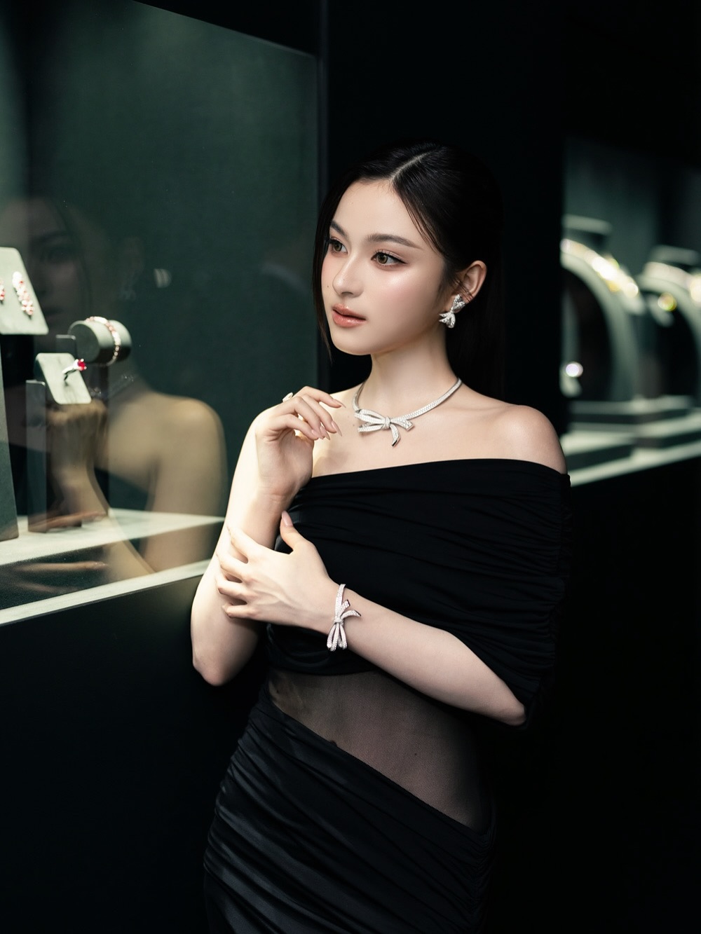 Where timeless beauty meets brilliance – step into @GRAFF’s 65th Anniversary Exhibition at ION Orchard and discover a world of sparkle and exquisite craftsmanship! 💎
#GRAFF #GRAFFSG #GRAFF65