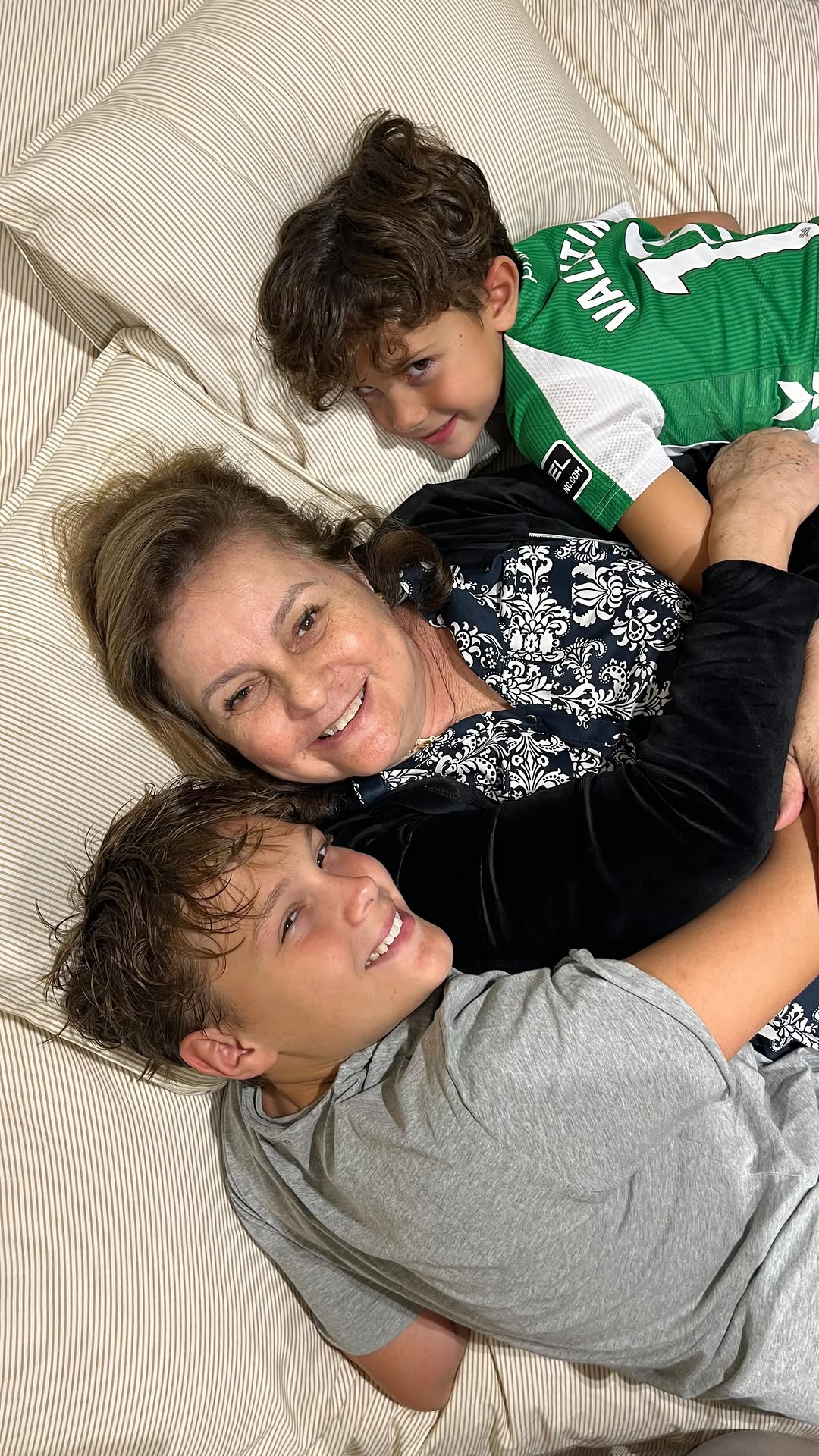 Como é bom ter você aqui Mamãe 
❤️ te amamos Pandinha 🐼