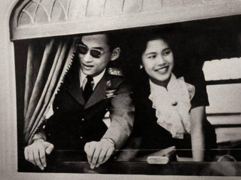 ,,,, Queen Sirikit || 1932-2025 ,,,

24/10/68
🖤🇹🇭