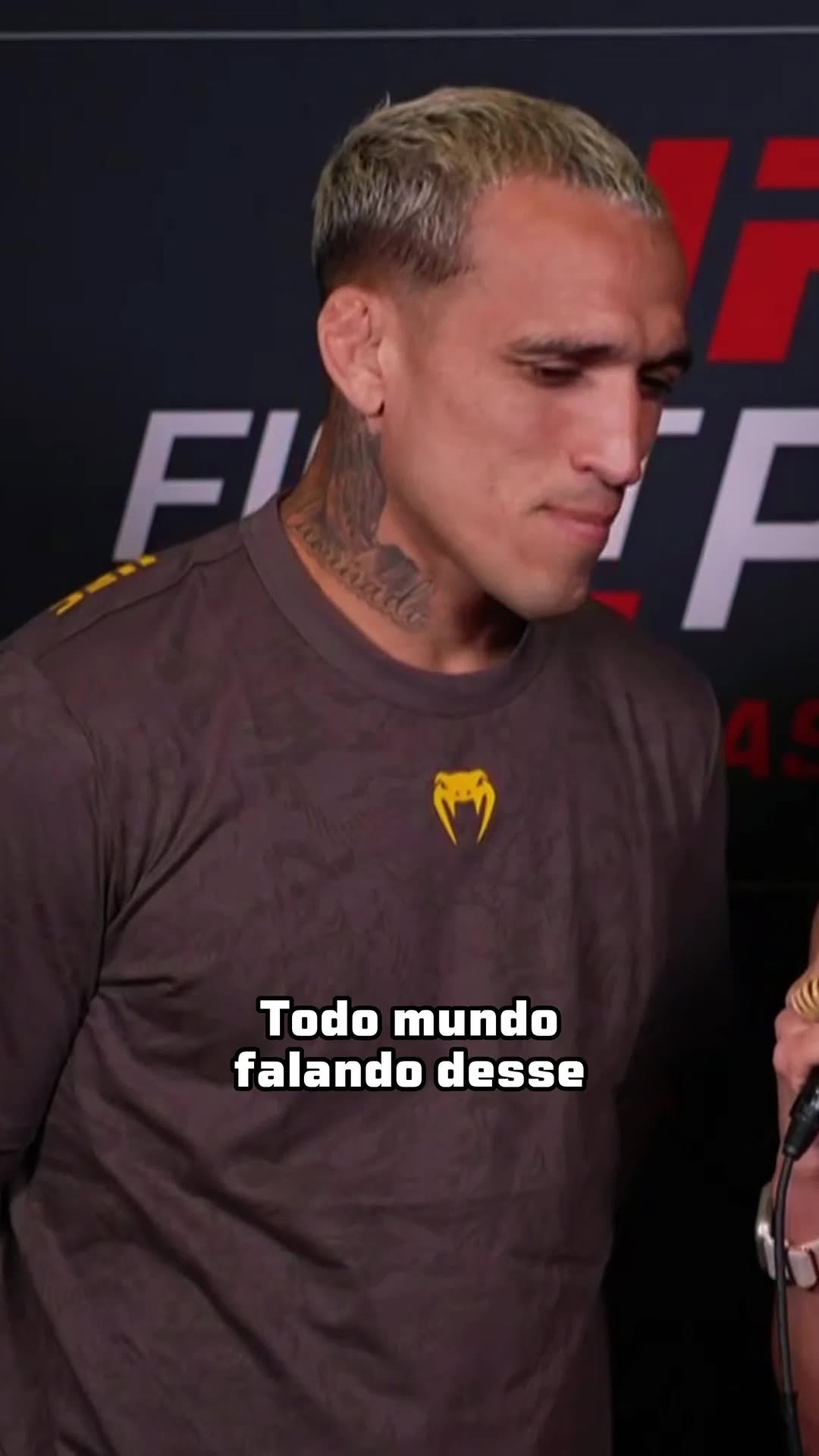 Oliveira 🆚 Holloway pelo BMF? 👀 

O Charles Oliveira bateu um papo com a Evelyn Rodrigues e comentou sobre as expectativas de seu retorno ao Octógono!

#ufcbr #ufcfightpassbr