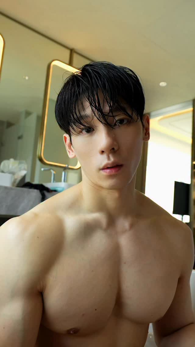 抽獎：洗卸慕斯 & 粉底棒 各抽10份～讓大家快速變好看 ⬇️ 
@obge_tw 
因單身即地獄爆火的Dex代言的韓國保養彩妝品牌！懶人救星
我只要一瓶——OBgE洗卸慕斯。
卸妝、洗臉、控油、刮鬍一次完成，
30秒快速上妝韓國原裝，缺貨搶不到我直接抽給你們
分享影片到動態＆留言標記一個的朋友 參加抽獎喔～

#OBgETW #OBgE洗卸慕斯 #聰明懶人保養 #一瓶搞定的潔癖＃韓國正品