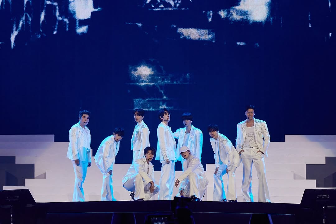 슈퍼주니어, ‘해외 그룹 최초’ 타이베이 돔 입성! ALL 매진 9만 관객 동원
슈주에 진심인 타이베이! ‘파란길’ 꾸민 관광청 + ‘드론’ 띄운 엘프
20주년에도 新기록 쓴 ‘슈퍼쇼’, 역시 믿고 보는 월드 투어 브랜드
“엘프의 존재는 우리의 평생 자랑…오래 보기 위해 모두 건강하자”

https://m.entertain.naver.com/home/article/112/0003781555

#슈퍼주니어 #SUPERJUNIOR
#SUPERSHOW #SUPERSHOW10
#20th_Anniversary_TOUR