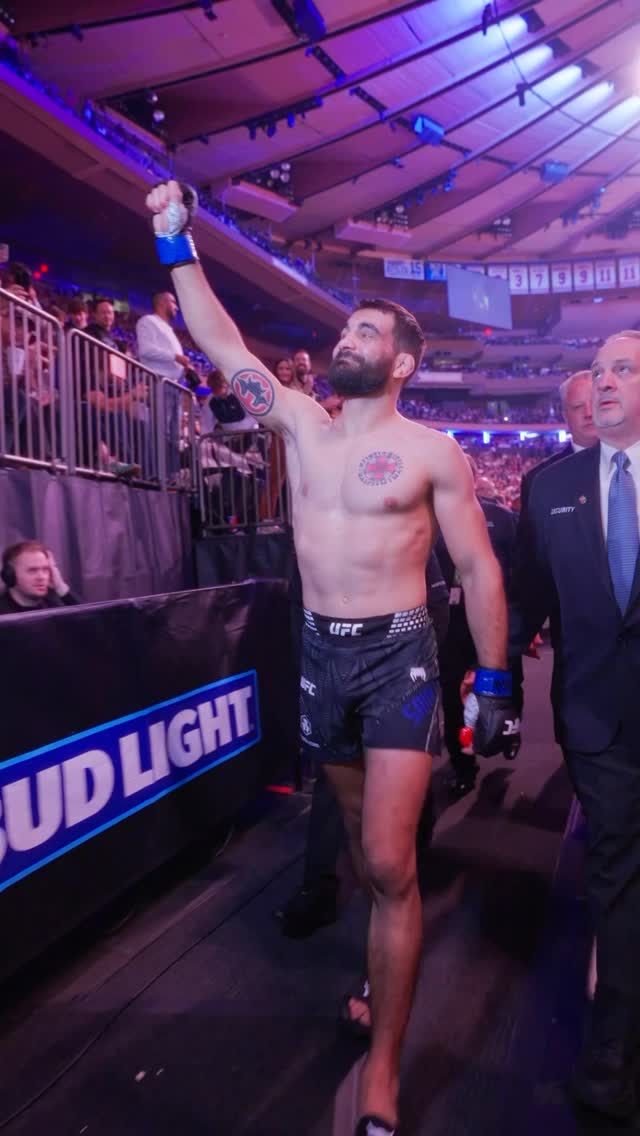 🔥 Retour au MSG parfait pour Benoît Saint Denis au #Vechain #UFC322