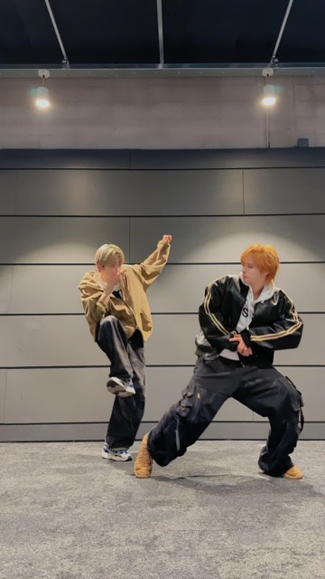 Break your legs👟

#JIHOON #지훈
#KYUNGMIN #경민
#TWS #투어스 #247WithUs