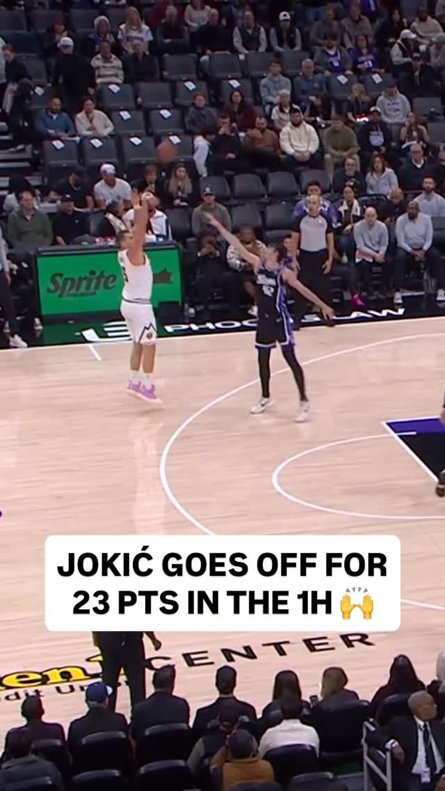 Nikola Jokić knocks down the triple to cap a 23-point half in Sacramento 🔥 DEN/SAC • NBA League Pass • <link in bio>