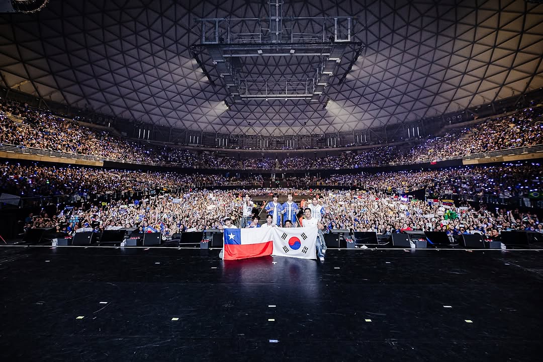 다시 돌아본 우리의 추억 📸
SUPER JUNIOR 20th Anniversary TOUR <SUPER SHOW 10> in #SANTIAGO 💙

#슈퍼주니어 #SUPERJUNIOR
#SUPERSHOW #SUPERSHOW10
#20th_Anniversary_TOUR
