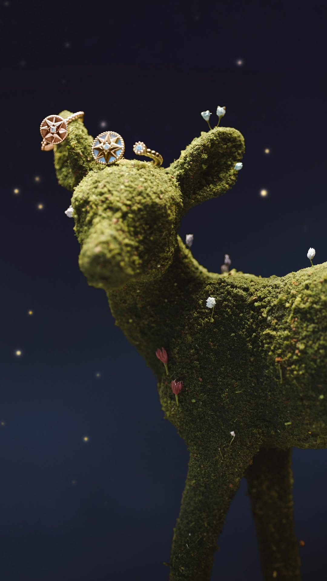 Discover the enchanted world of Dior Joaillerie this holiday season, in stores and on Dior.com
 
#DiorJoaillerie @VictoiredeCastellane