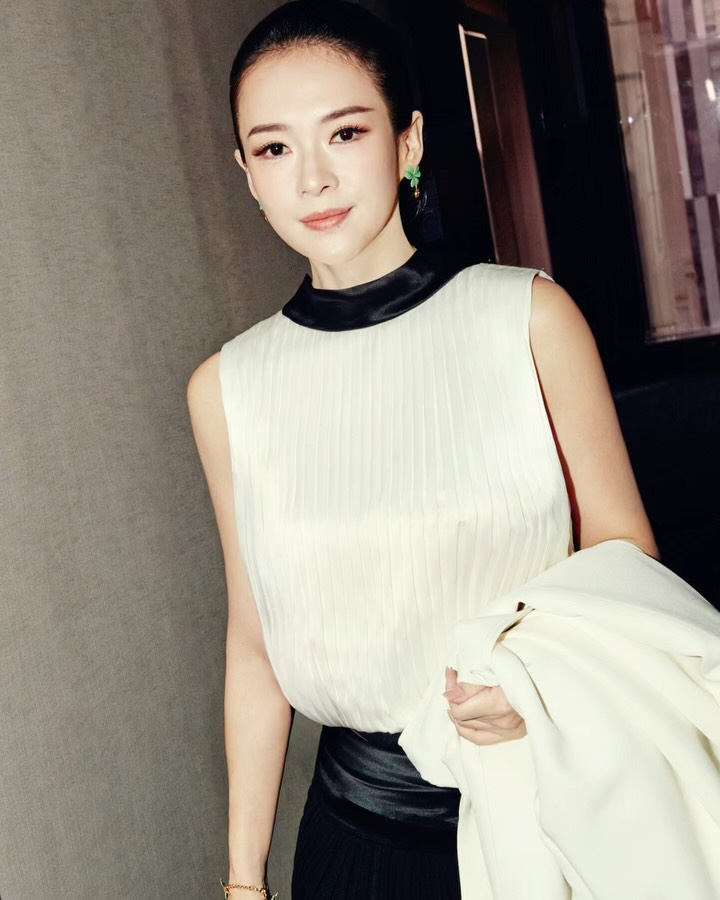 House of Dior Beijing marks its opening in Sanlitun with a celebration attended by Zhang Ziyi, Deng Wei, Zhou Ye and Jing Tian in Dior by Jonathan Anderson, introducing the latest collections alongside exclusive creations for this flagship
