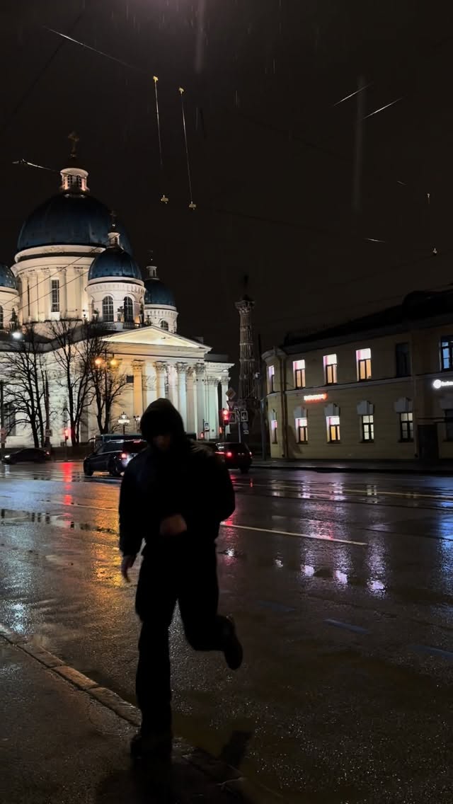 не могу уснуть (snippet) 

трек выходит 12го декабря