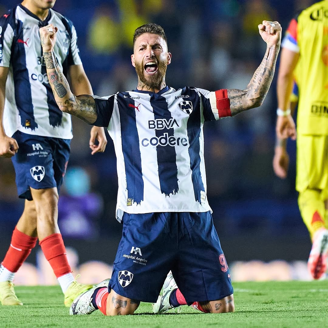 ¡Vamooosss! ¡Síiiiiii! ¡Ya estamos en semifinales! Hemos sabido sufrir juntos, luchar y confiar hasta el final, incluso jugando con 10. Enorme el equipo con solidaridad, compromiso y fe. No se olviden del minuto 93 😉. 
Vamos por más. ¡Vamos, Rayados!

Yesssss! We’re in the semifinals! We suffered together, fought, and had faith until the end, even playing with ten men. Solidarity, commitment, and belief. Don’t forget minute 93 😉. 
Let’s go for more. Onwards, Rayados!