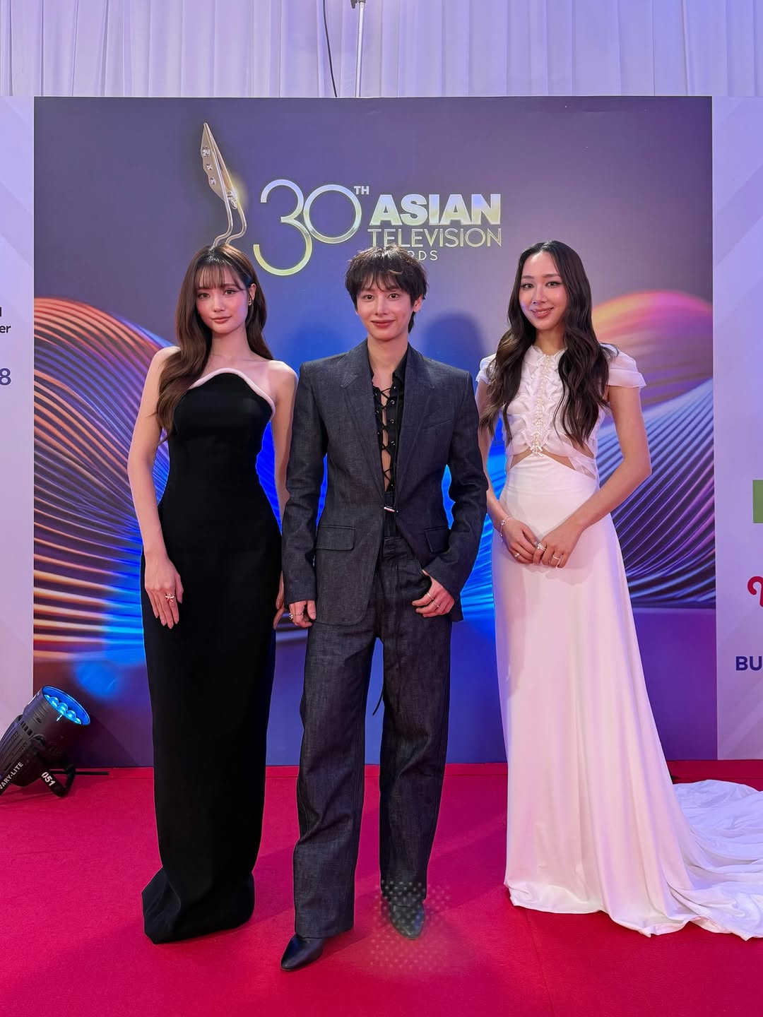 ‘กัน อรรถพันธ์, อ้าย สรัลชนา และพิพลอย กัญญรัตน์’ เข้าร่วมงานประกาศรางวัล 30th Asian Television Awards ณ กรุงจาการ์ตา ประเทศเทศอินโดนีเซีย

ร่วมลุ้นและให้กำลังใจกัน อ้าย พิพลอย และผลงานทั้งหมดของ GMMTV เพื่อคว้ารางวัลที่ถูกเสนอชื่อเข้าชิงกันนะคะ

#30thAsianTelevisionAwards
#GMMTV