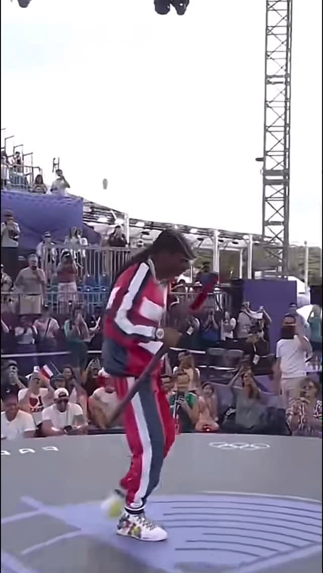 Snoop Dogg Dance Olympics Games Paris France 🇫🇷 2024 @snoopdogg 

Song : Yaya Remix By @comptonav @snoopdogg @steelz_official @310babii 

#snoopdogg #olympics2024 #parisfrance 

@stonerzinthemix @90srapclassics @og_gangstarap_90s @huso75018
