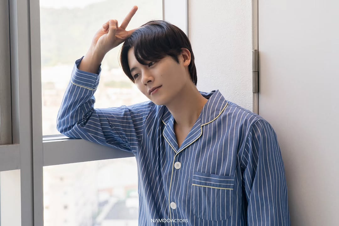 [#이정하] #쿠팡플레이 #지니TV #UDT_우리동네특공대 #본방사수

쉿, 이번 작전은 
밤 10시 쿠팡플레이, 지니 TV <UDT: 우리 동네 특공대>에서
정하 배우 보기-야.
작전에 꼭 성공하도록! 이상!

#LEEJUNGHA #박정환 #HeroesNextDoor #나무엑터스 #NAMOOACTORS