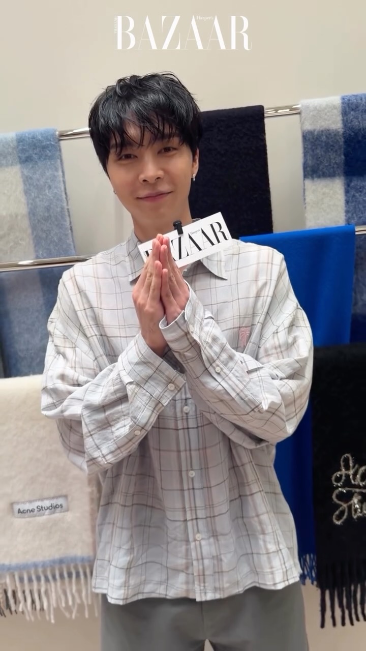 #BAZAARReports เสียงกรี้ดดังสนั่น! กับการปรากฏตัวของ Johnny แห่งวง NCT 127 ทึ่ได้บินลัดฟ้ามา ร่วมงาน เปิดร้าน Acne Studios Bangkok สาขาแรกในประเทศไทย ณ ศูนย์การค้าสยามพารากอน ชั้น 1 ฝั่งเซาท์ พร้อมพูดคุยกับบาซาร์อย่างเป็นกันเอง ในโอกาสที่ได้มาเยือนประเทศไทยในครั้งนี้

#AcneStudio
#Johnny #NCT127
#BAZAARThailand