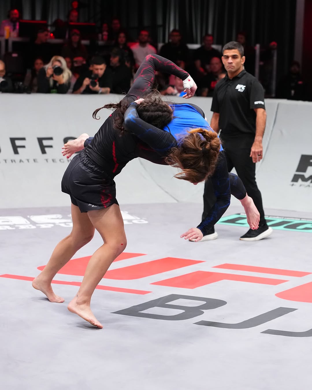 Bella Mir secures the W at #UFCBJJ4 ✅

The rising talent improves to 2-0 in the Bowl! 

[ Live and FREE on YouTube NOW ]