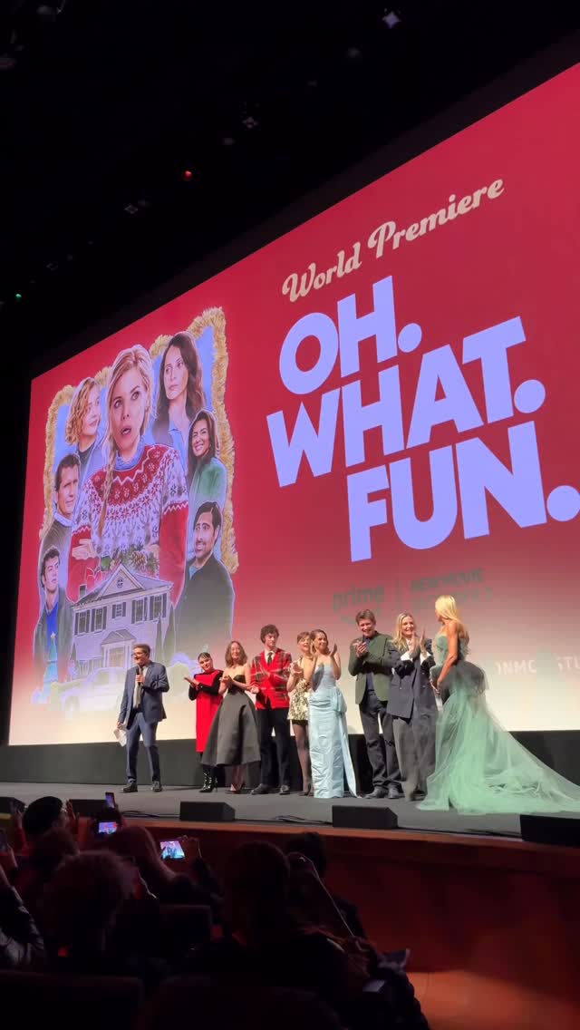 love this cast and this movie! oh what fun we had ✨🎁