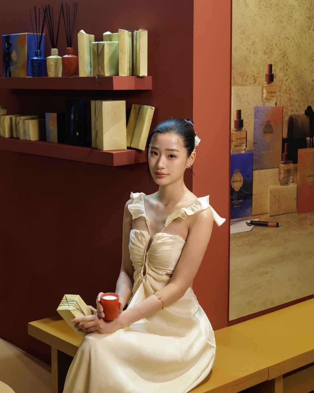 มารับกลิ่นอายความสุขปลายปีกันที่ PAÑPURI Luminous House Pop-Up at Central World จนถึงวันที่ 21 ธันวาคมนี้ ✨ พร้อมสัมผัสและหลงรักความหอมในคอลเลคชั่นใหม่ PAÑPURI Holiday 2026 รีบมากันนะคะ 🎁💛

#PANPURI
#PANPURIHoliday2026
#PANPURIQuietillumination
#PANPURIxTUTONTAWAN